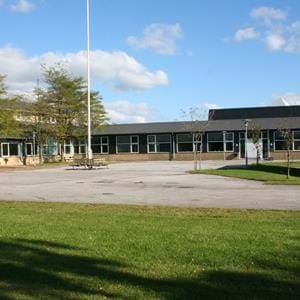 Svend Gønge-Skolen, Lundby